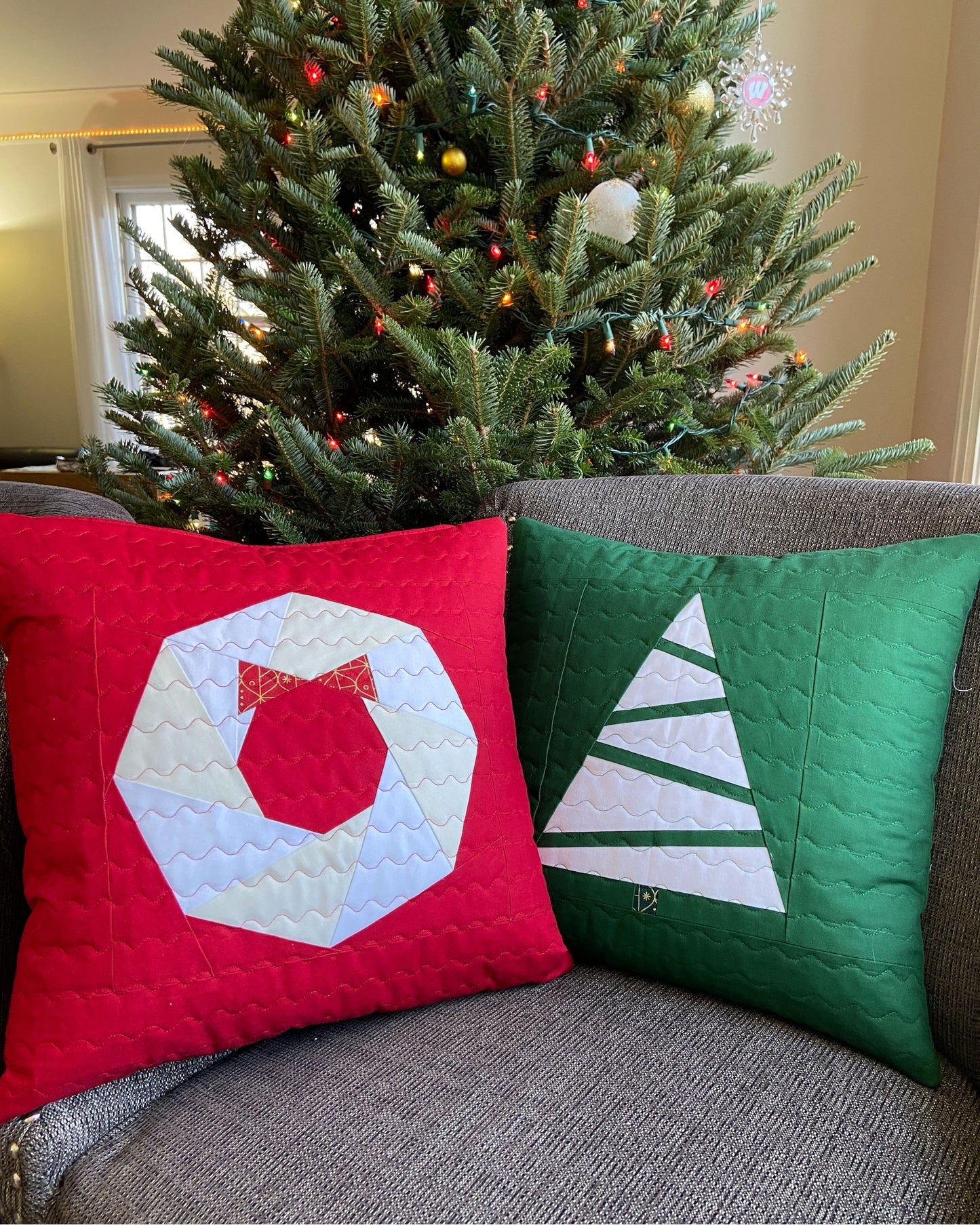 Quick Christmas Pillow - PDF
